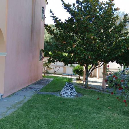 Pool Villa Grigoris Aspiotades 外观 照片