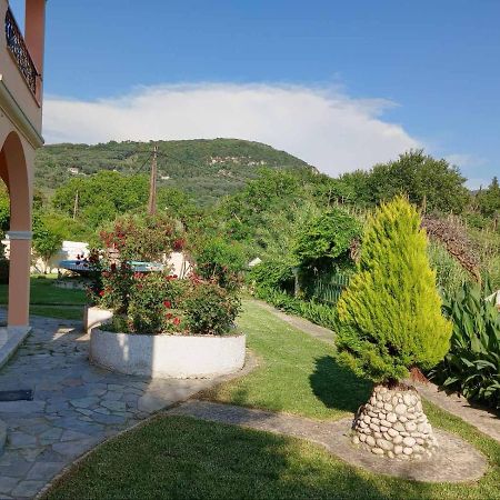 Pool Villa Grigoris Aspiotades 外观 照片