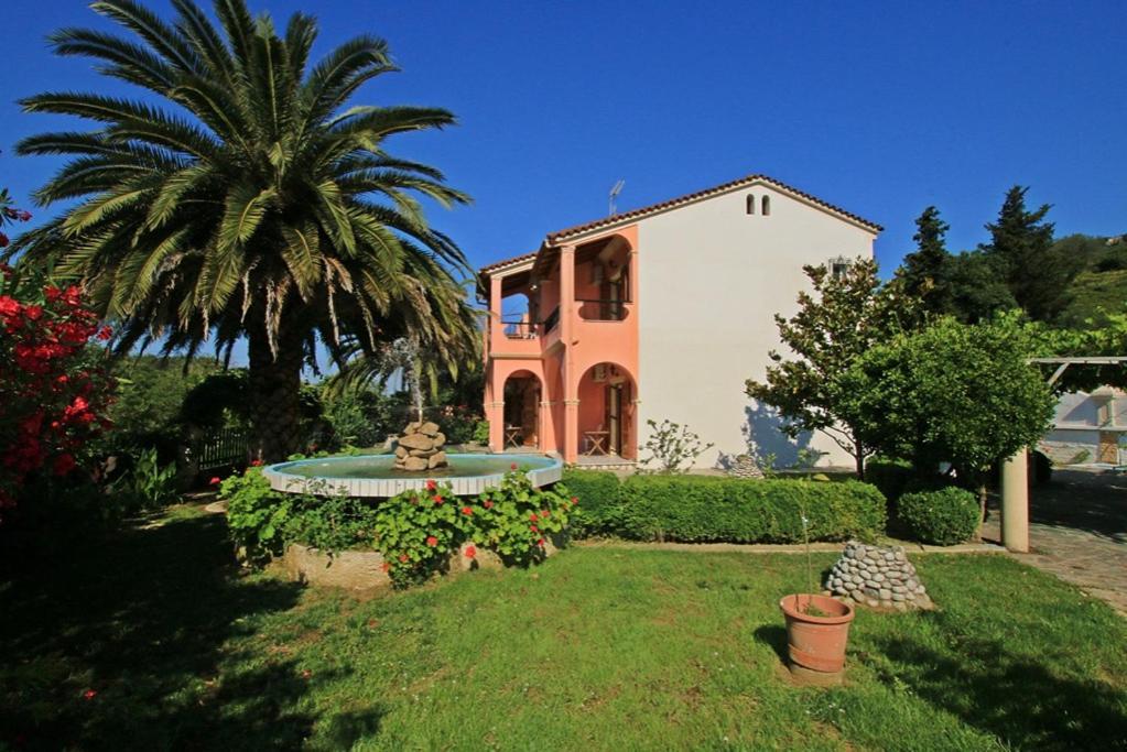 Pool Villa Grigoris Aspiotades 外观 照片