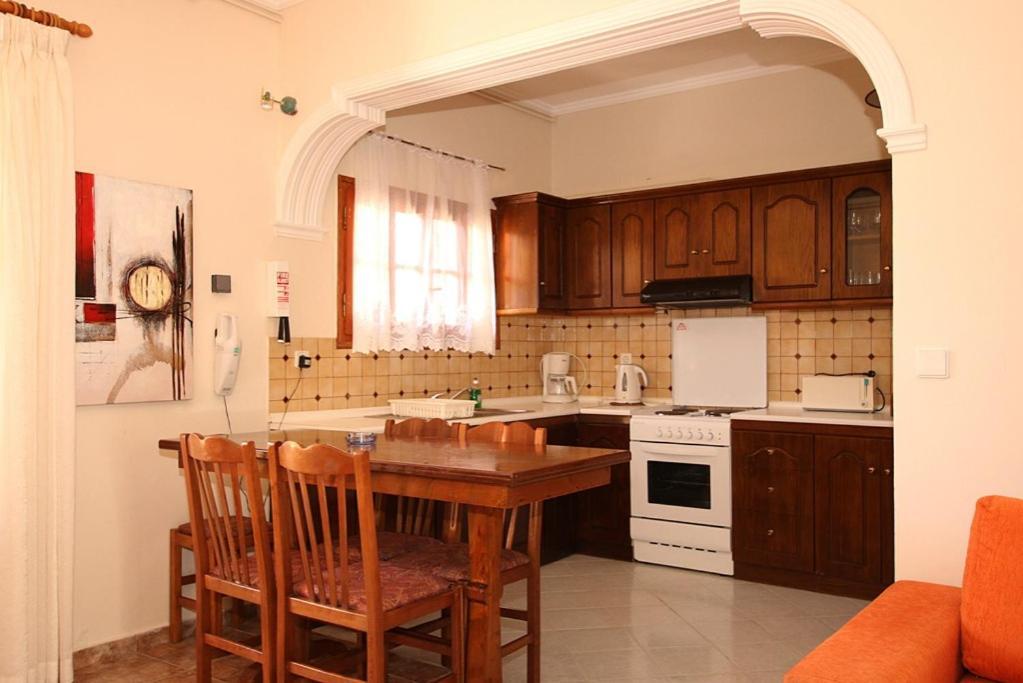 Pool Villa Grigoris Aspiotades 外观 照片