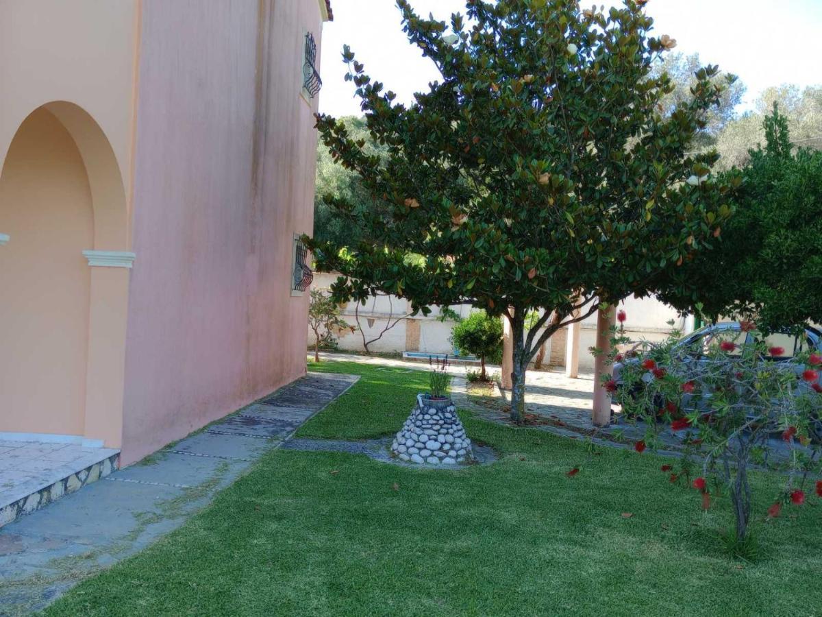 Pool Villa Grigoris Aspiotades 外观 照片